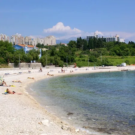 With Wifi - 20242 Lägenhet